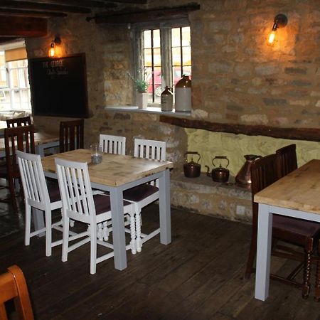 The George Inn Lower Brailes エクステリア 写真